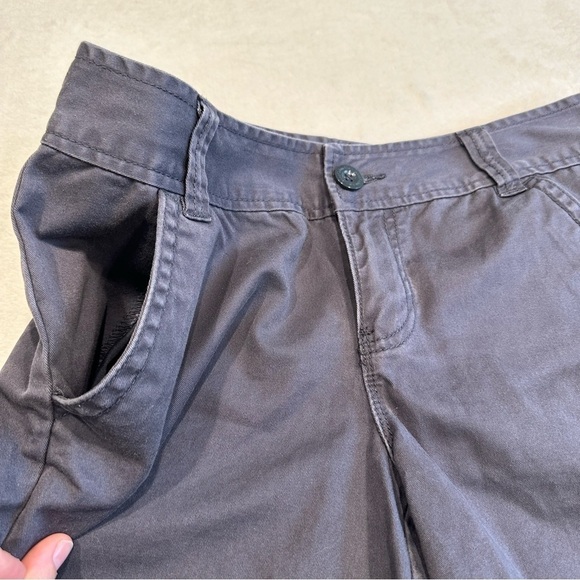 EU Calvin Klein Grey Denim Shorts - Picture 3 of 11